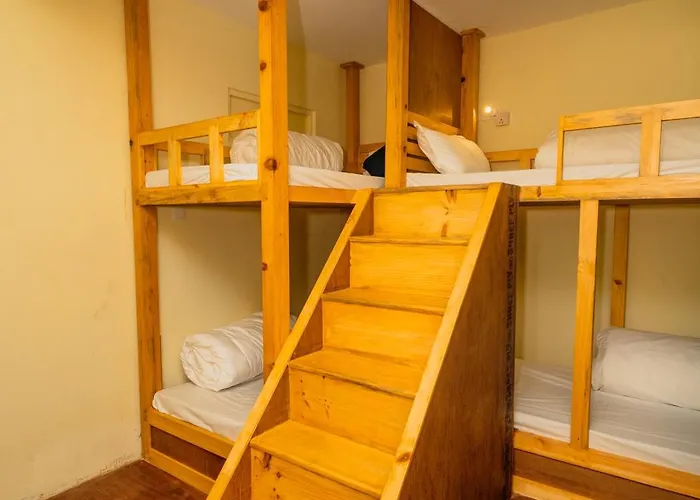 Hotel Aashraya