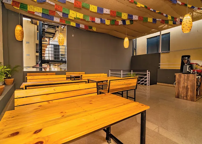 Hotel Aashraya
